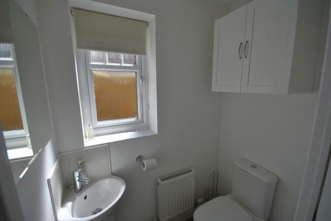 4 bed Semi-Detached for sale Image 12