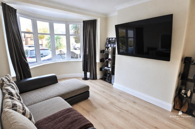 Rayleigh Road, Leigh-on-Sea photo 4