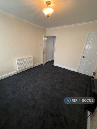 2 bed Terraced to rent Image 9