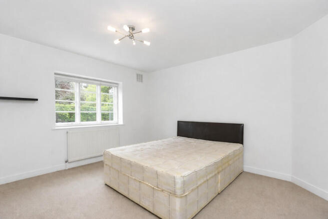 1e4359a1-b583-455...