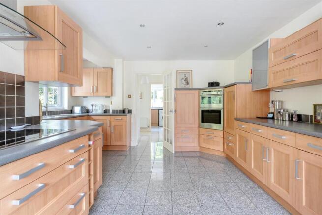 Kitchen/Breakfast Room