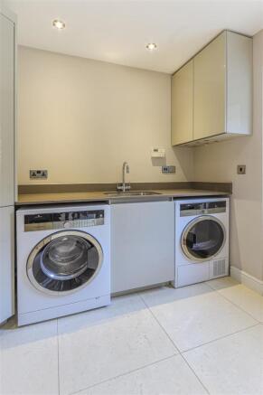 Ffordd Gwern 5-30.jpg