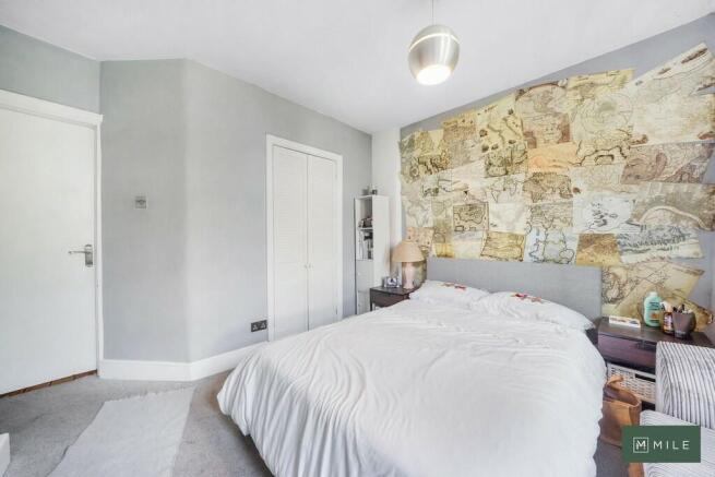 87 Drayton Road -...