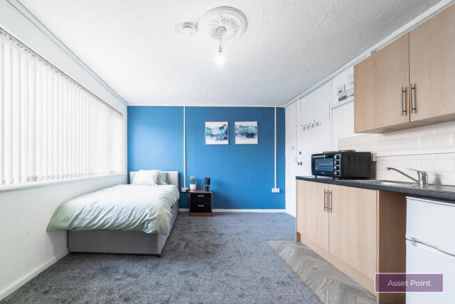 Room / Living Area