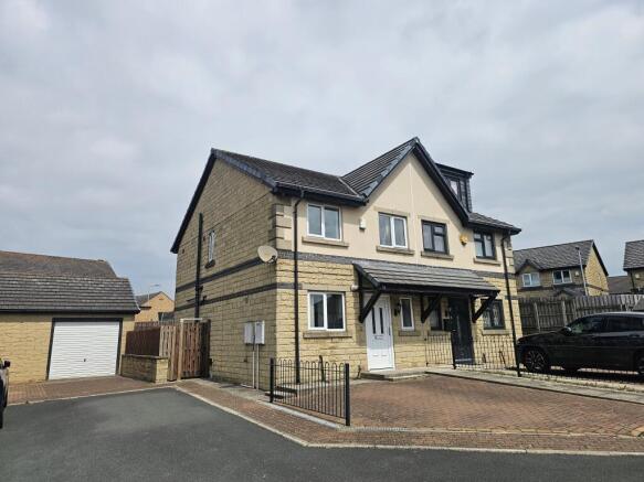 External Double Driveway & Garage