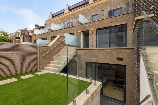 House in London, Walham Green, Fulham - View 5