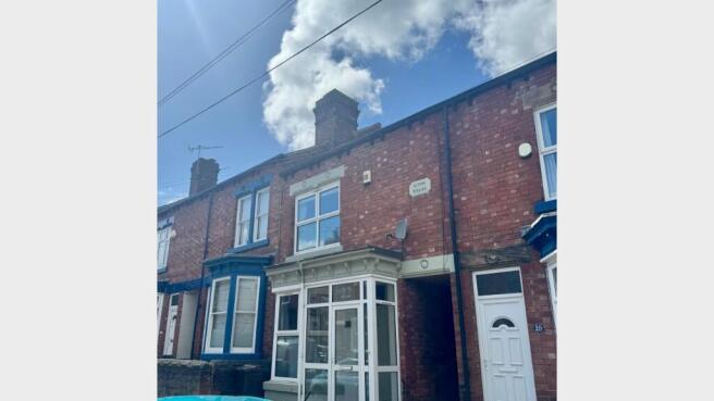 3 bed Terraced to rent Image 9