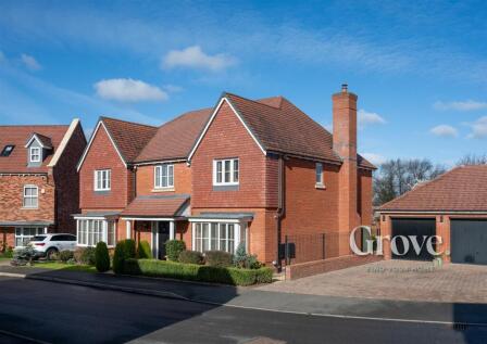 Amphlett Close, Hagley