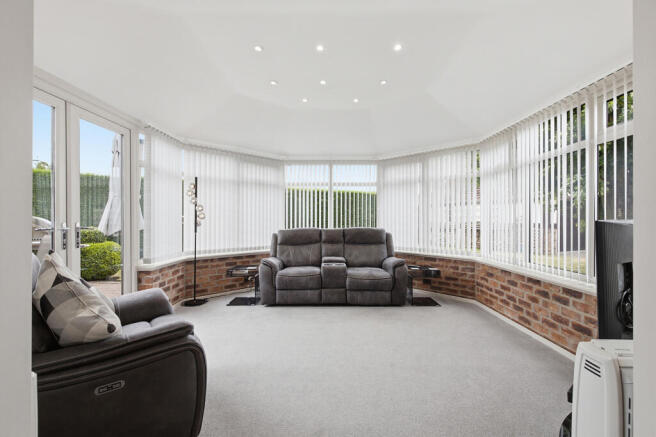 4 bed Detached for sale Image 12