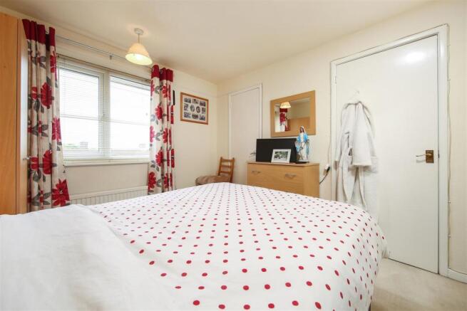 Bed2.3.jpg