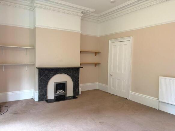 1 bed Flat to rent Image 4