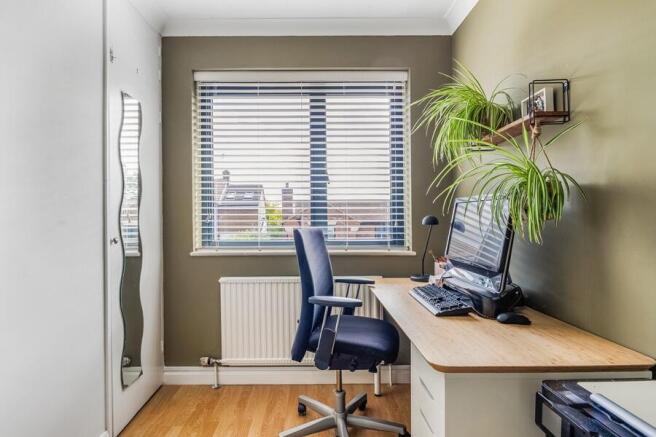 Bedroom/Study