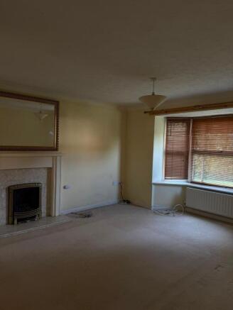 4 bed Detached to rent Image 12