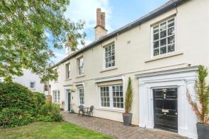 Flat 5, Riverside House, Mill Street, Witney OX28 6DF