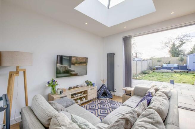 21 Trinity Avenue, SL7 3AL (LOW RES)-20
