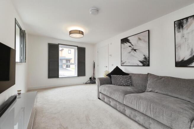 3 bed Semi-Detached for sale Image 5