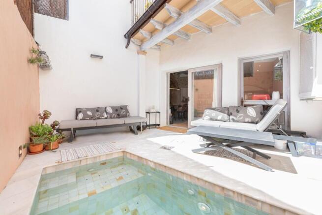Pool Terrace (1)