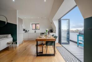 Flat 7, 1 Hutton House, Gallows Yard, Kingston Upon Thames KT2 7DW