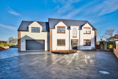 Newly Built Four Bedroom House in Holcombe