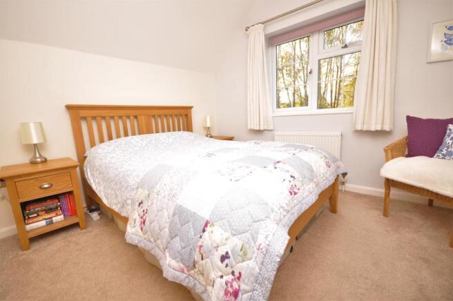 BEDROOM 2