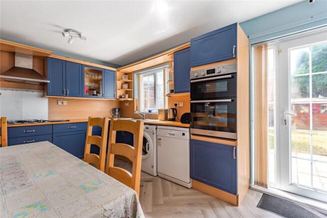 Kitchen/ Dining Room