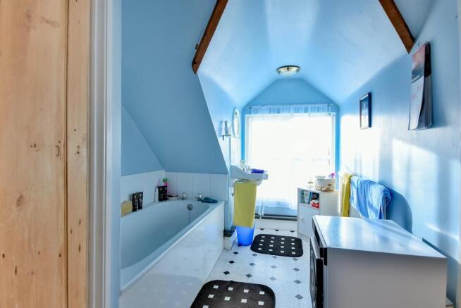 En-suite Bathroom