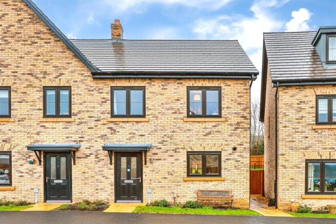 22 Primrose Drive-2.jpg