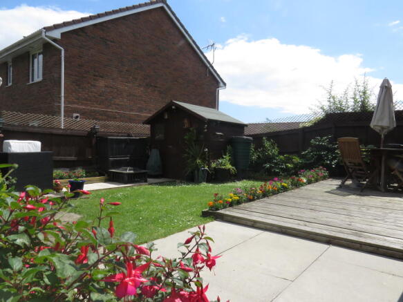 Photo 12