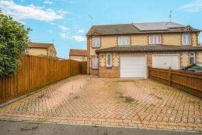7, Chicory Close, Pembroke Park, Swindon SN2 2QA