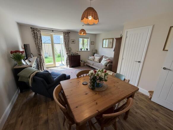 Sitting/Dining Room