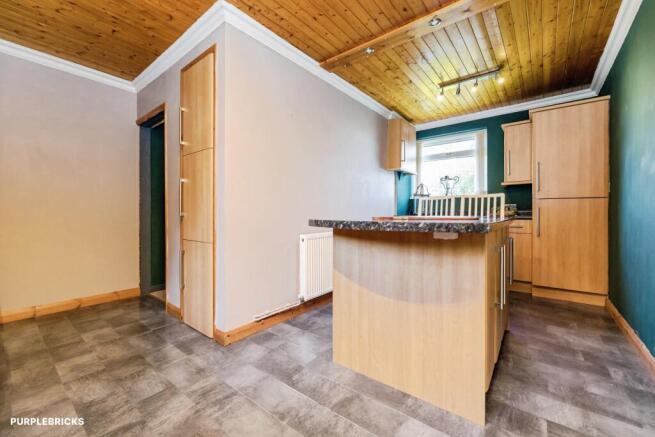 3 bed Semi-Detached for sale Image 11