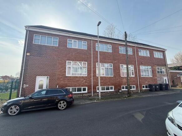 Studio flat on West Park House 7-9, Wilkinson Avenue, Blackpool, Lancashire FY3 9XG, £425,000