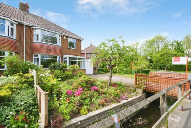 3 bed Semi-Detached for sale Image 4