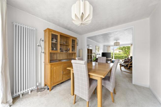 4 bed Detached for sale Image 12