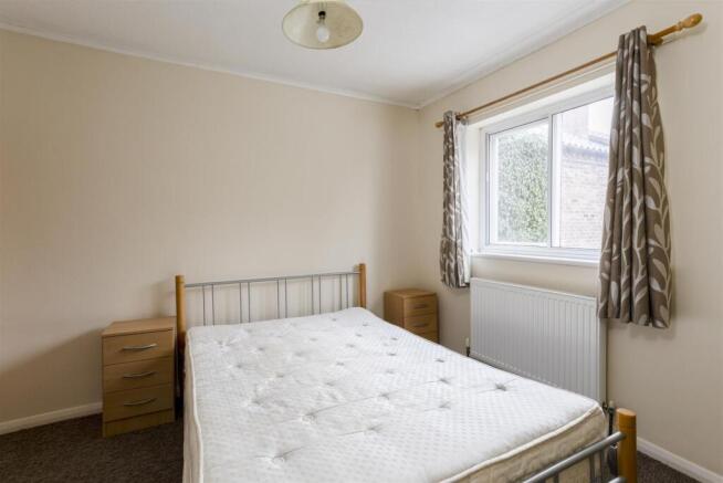 2 bed Apartment for sale Image 10