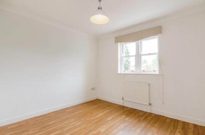 2 bed Flat to rent Image 6