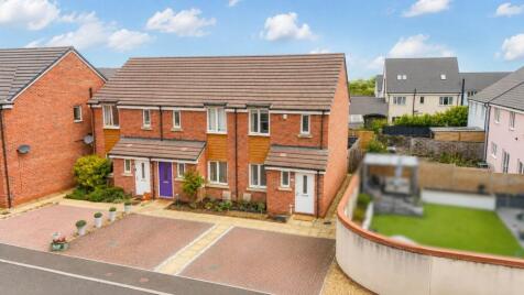 Wayfarer Close, Haywood Village