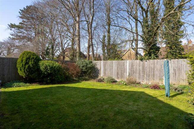 house-osier-way-banstead-109.jpg