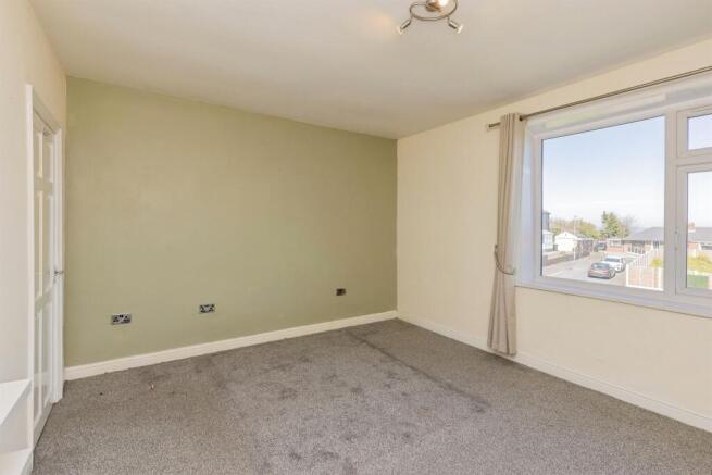 3 bed Terraced for sale Image 9