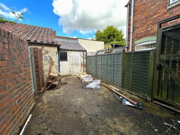 1 bed Terraced for sale Image 7