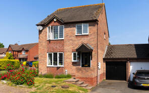 1, Howlett Place, Worcester WR4 0RG
