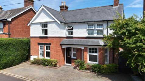 Middleton Road, Ringwood, Hampshire, BH24