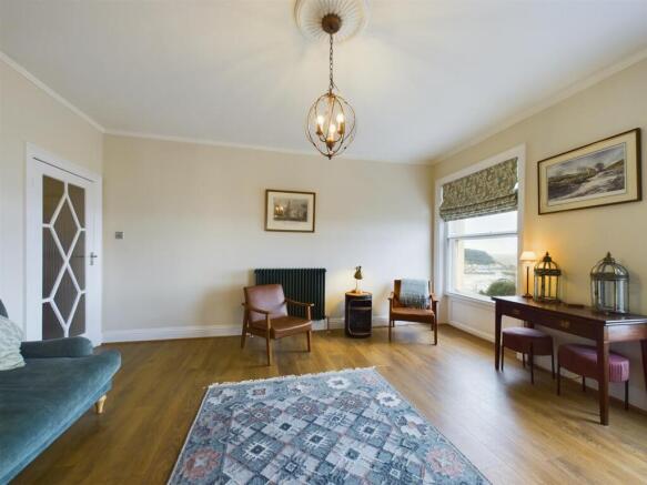 2 bed Apartment for sale Image 4