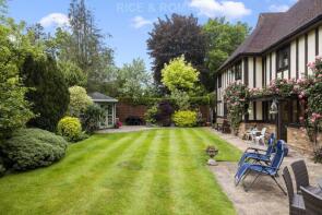 Garrick House, Snows Ride, Windlesham GU20 6PE