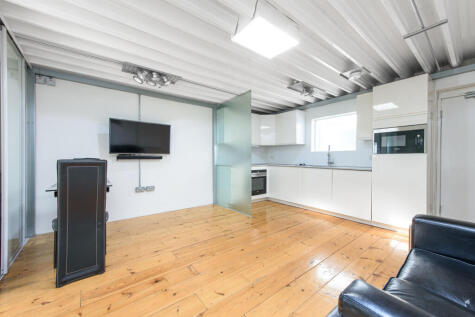 Scout Way, Mill Hill, LONDON, NW7