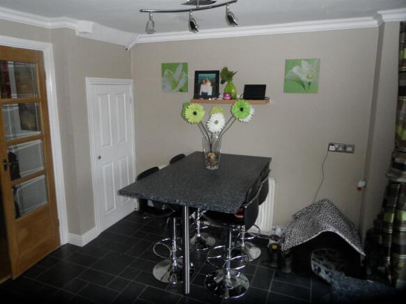 Breakfast bar