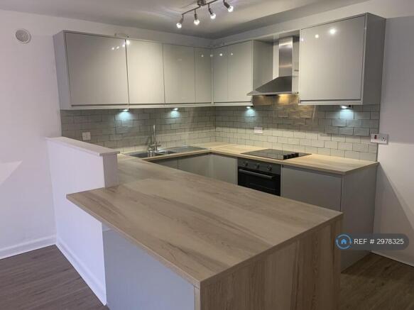 Living Area 6m x 4m