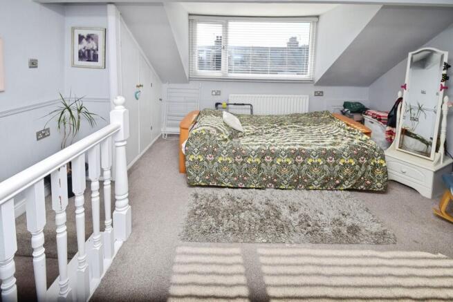 3 bed Terraced for sale Image 7