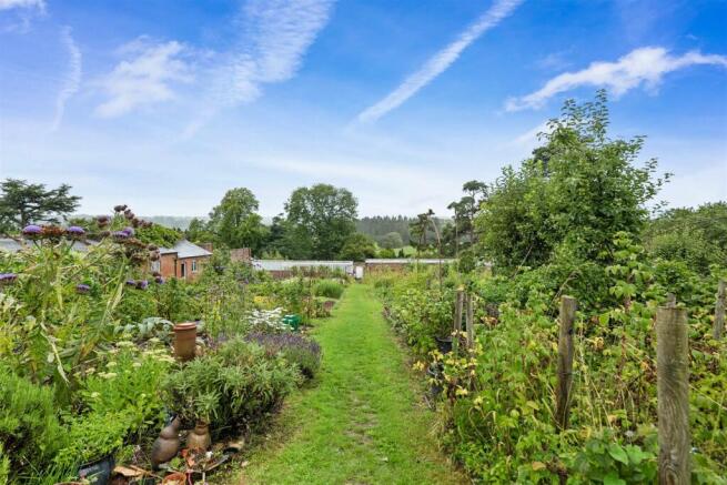 Flat 5 Whitbourne Hall - Walled garden.jpg