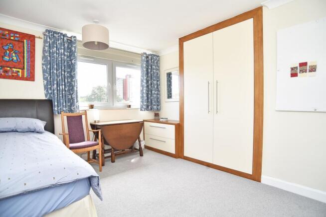 2 bed Flat for sale Image 8